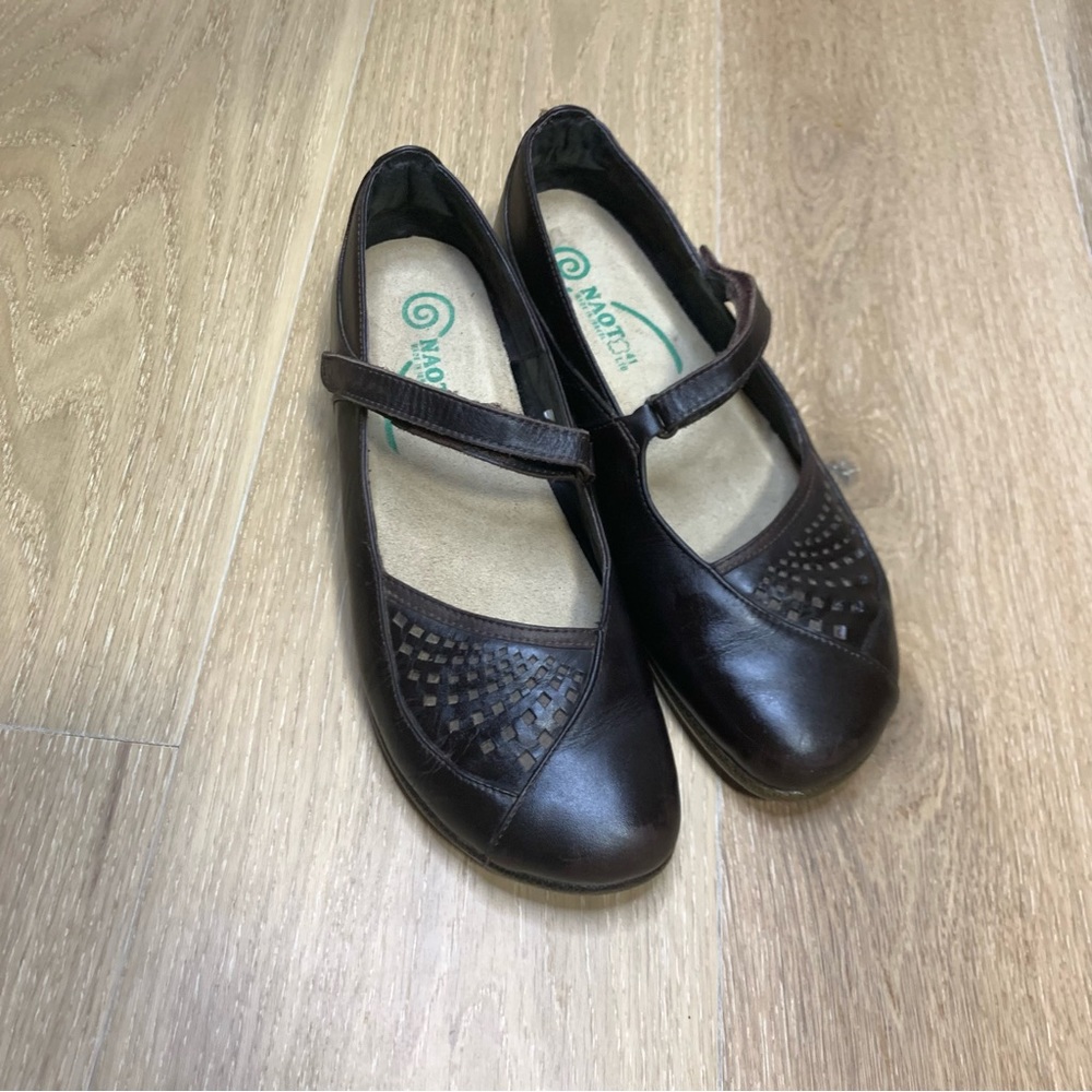 Mary Jane Hook & Loop Strap Shoes Size 41